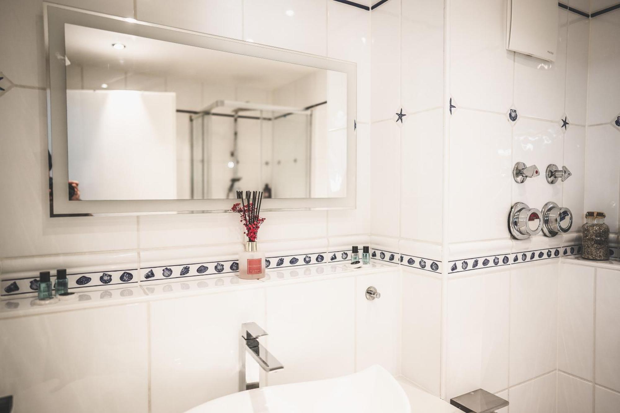 סאנקט לאון-רוט Luxus Maisonette Wohnung Am See, Wehome Premium מראה חיצוני תמונה