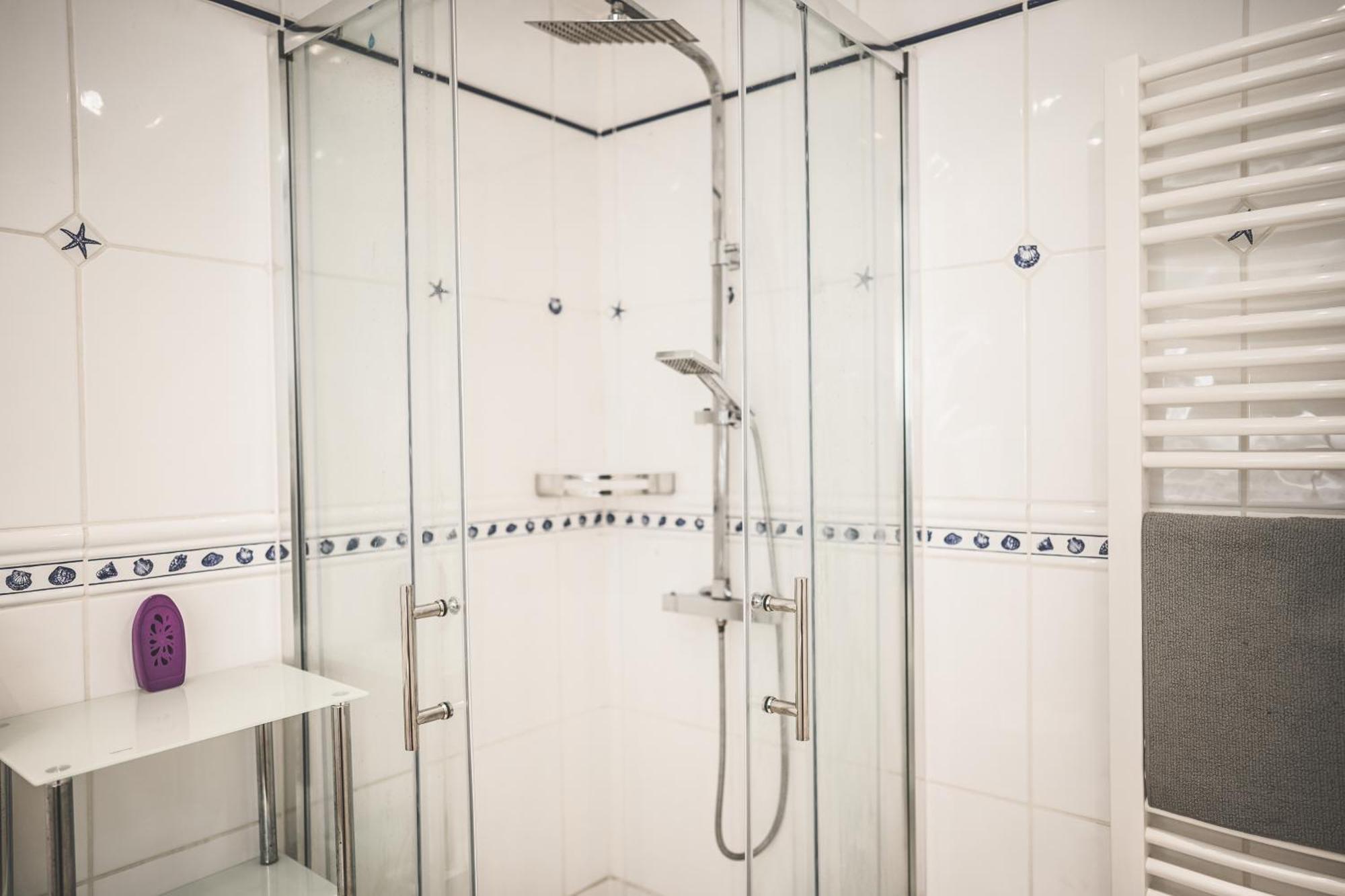 סאנקט לאון-רוט Luxus Maisonette Wohnung Am See, Wehome Premium מראה חיצוני תמונה